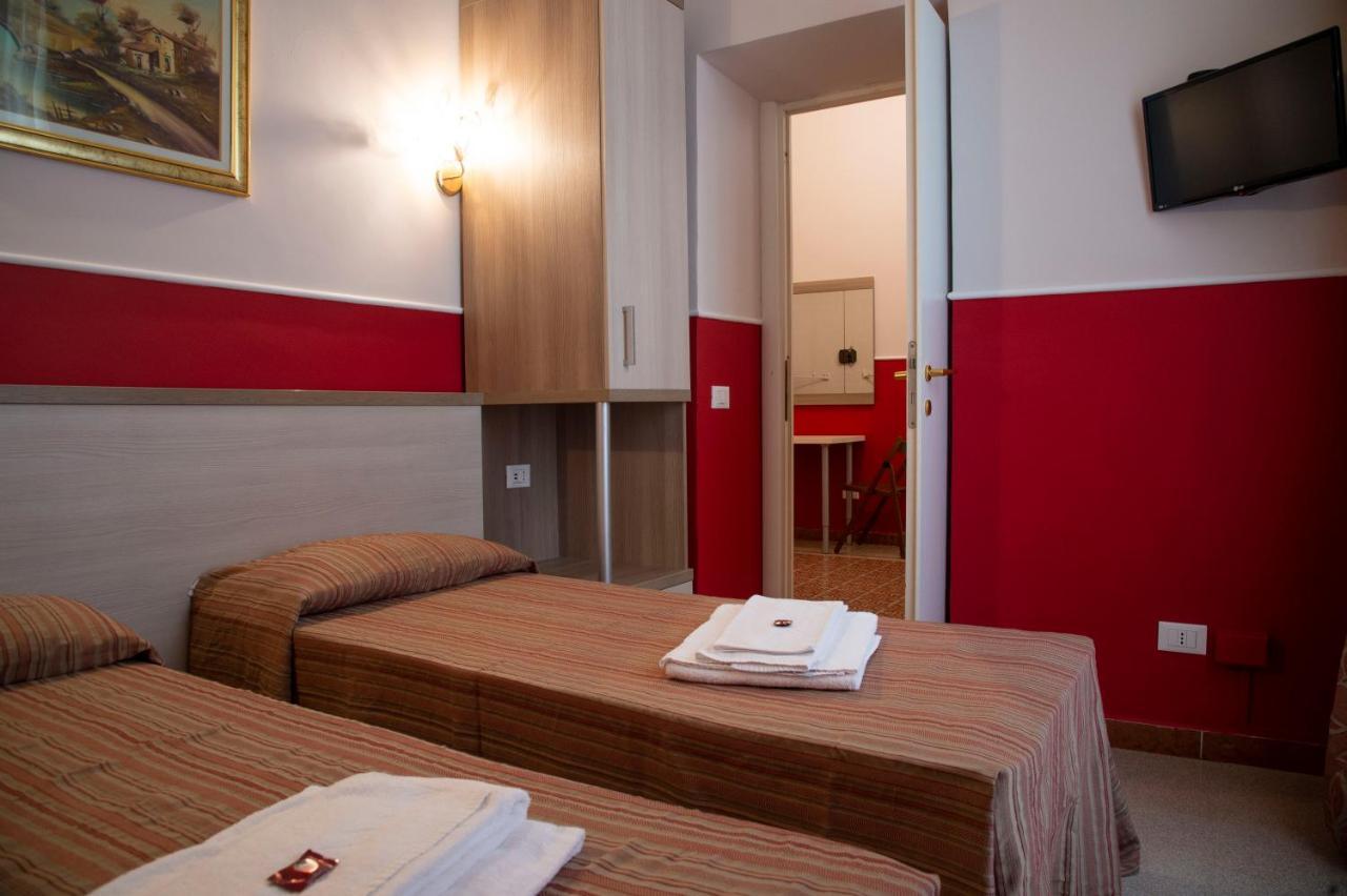 Domus Napoleone Hotell Roma Eksteriør bilde