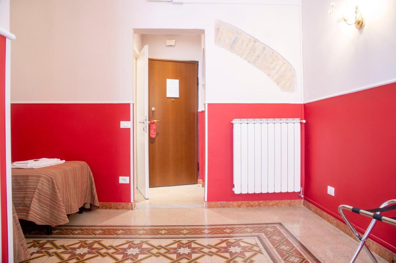 Domus Napoleone Hotell Roma Eksteriør bilde
