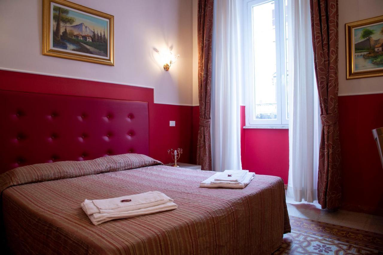 Domus Napoleone Hotell Roma Eksteriør bilde