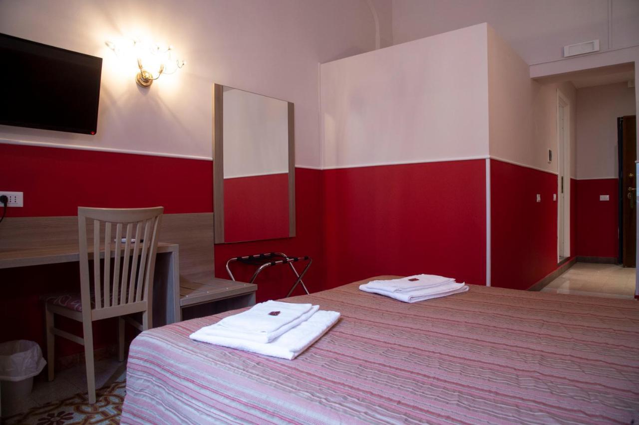 Domus Napoleone Hotell Roma Eksteriør bilde